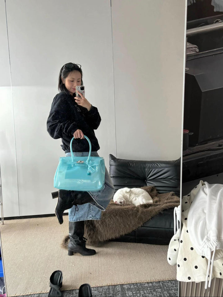Emily, 30